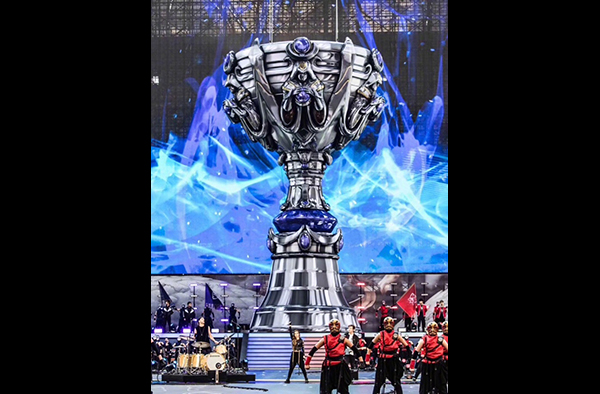 阿莱鳄鱼哈！迅豹女屠杀狂潮赫瑞奥恩研究i6 JD Gaming 拉回一座城市